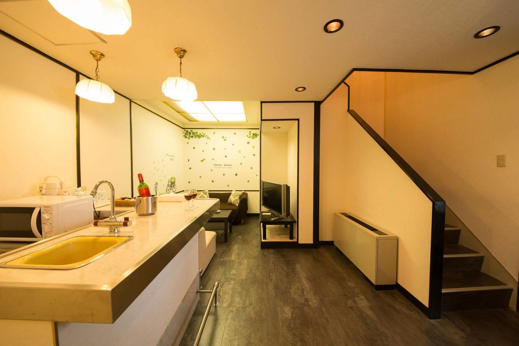 Hotel Candy Hall (Adults Only) Osaka Zewnętrze zdjęcie